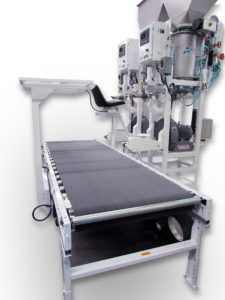 Dual Model A Air Packers with Operator Seat and Cross Conveyor_0358